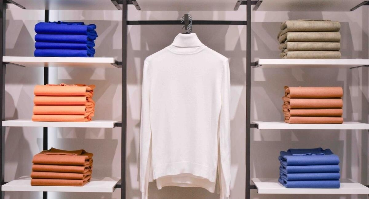 Maniche lunghe: le novità dal tuo ingrosso online | CIAM